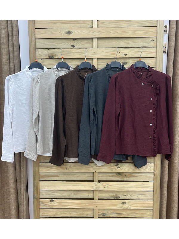 Camisa básica botones en lateral con volantito