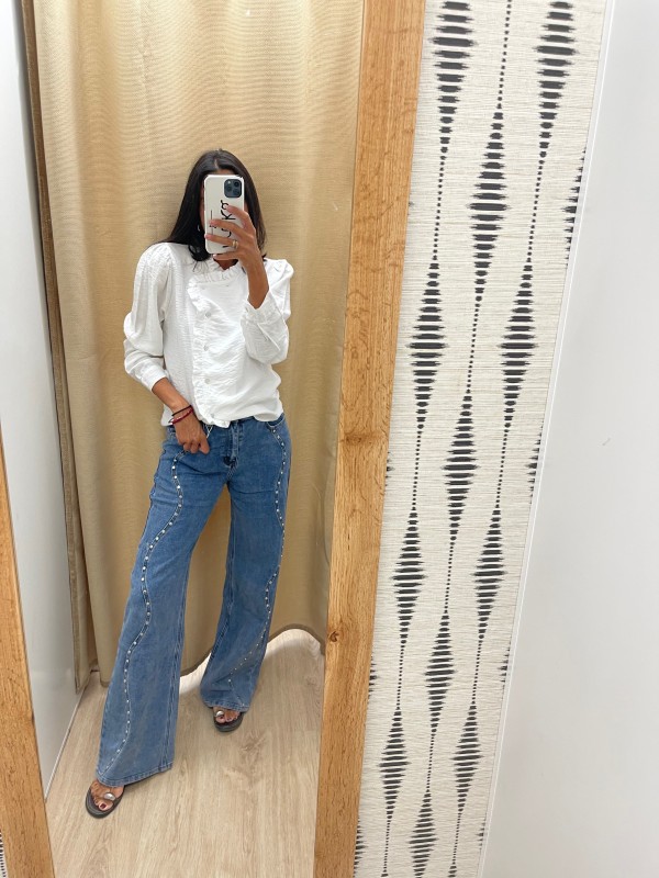 Jeans tachas delanteras onduladas