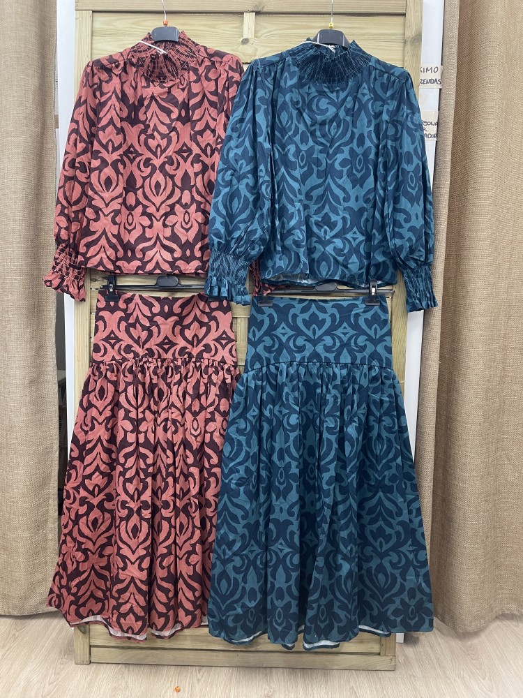 Falda Malta corte en cadera