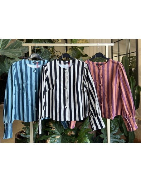 Chaqueta abotonada raya fina vertical