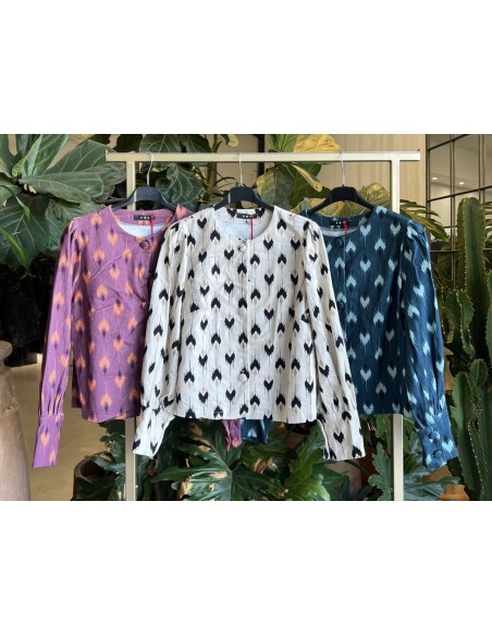 Chaqueta abotonada picos