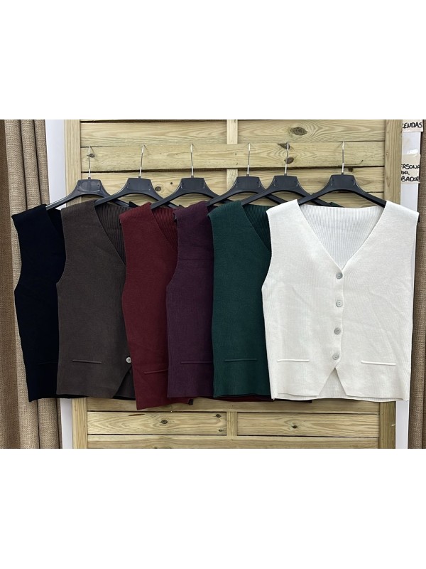 Chaleco básico de punto con botones