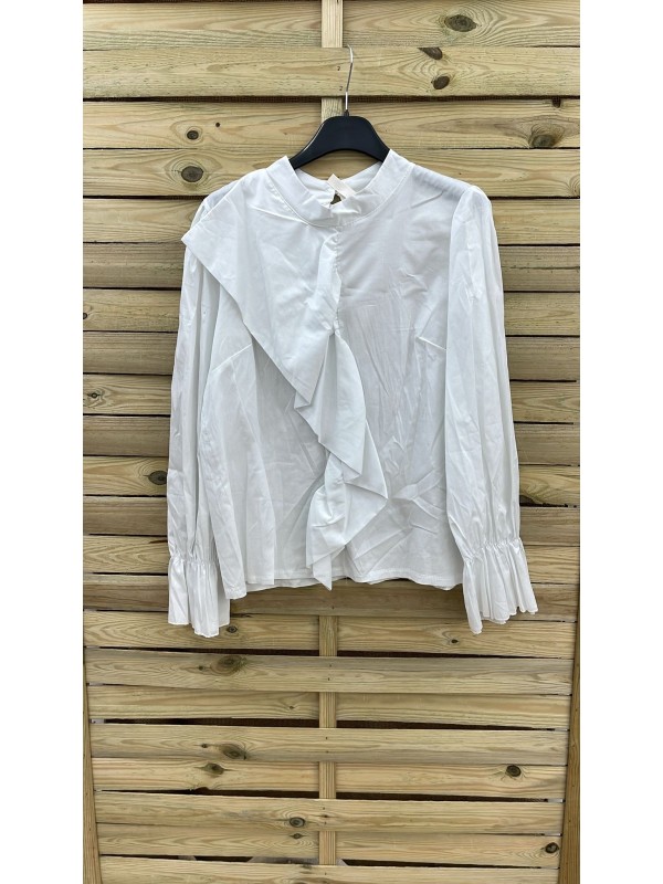 Camisa cuello mao con volante diagonal delantero