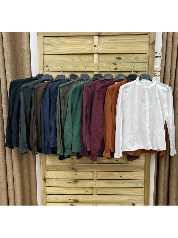 Camisa mini volante en cuello y mangas con botones