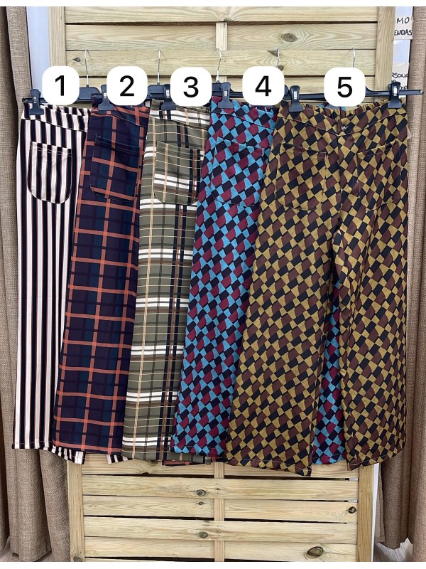 Pantalon culotte estampado con bolsillos delanteros