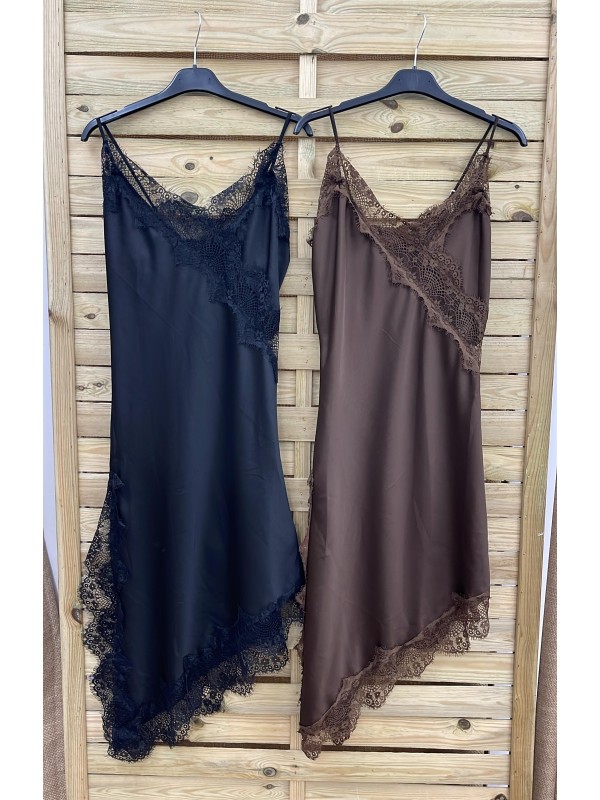 Vestido lencero corto asimetrico