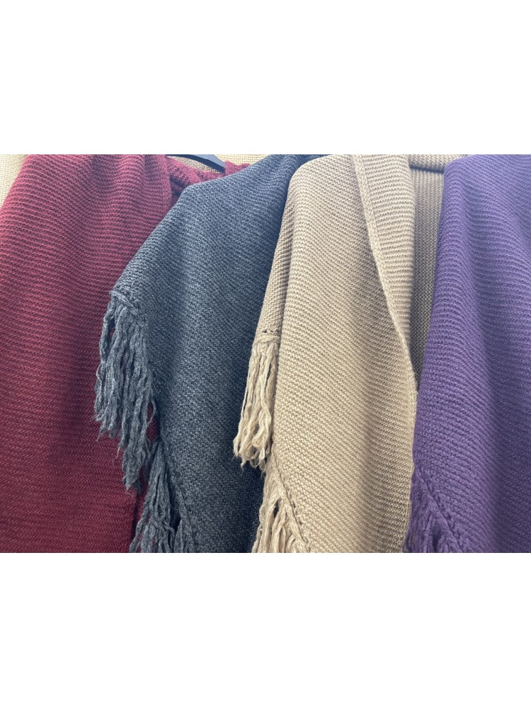 Poncho de flecos