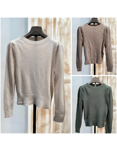 Jersey fino con vuelo en hombros