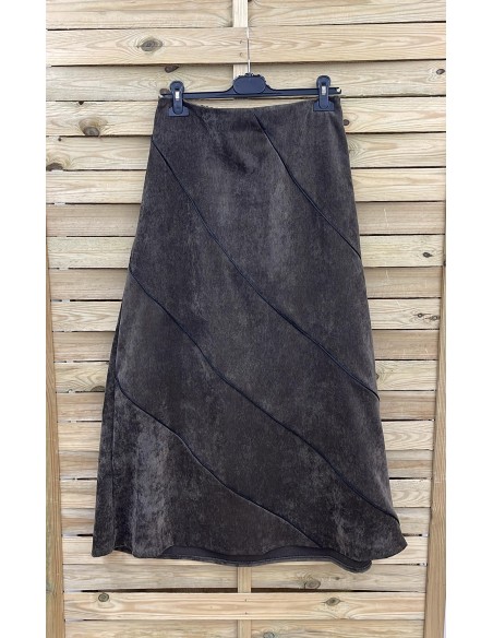 Falda de micropana evasé con vivos diagonales