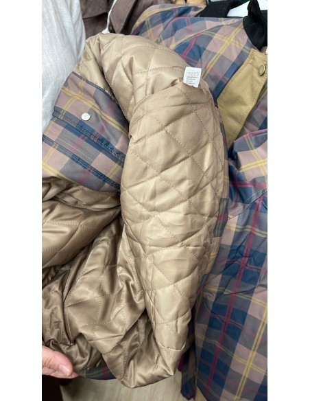 Parka cuadros con cuello de pana e interior acolchado