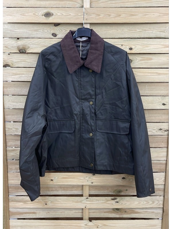 Parka corto efecto encerado con cuello de pana