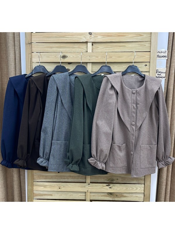 Chaqueta espigas lisa con maxi capa delantera en pico