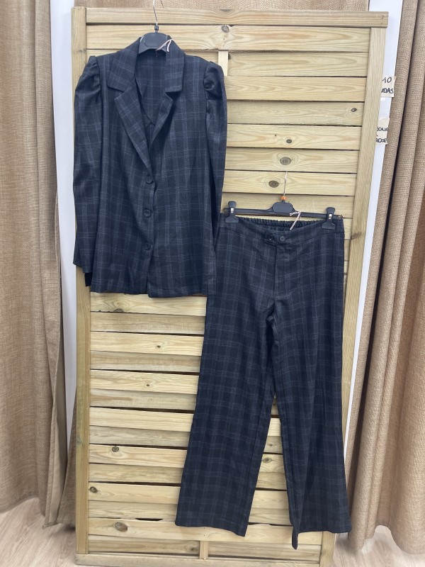 Pantalon cuadros Leti