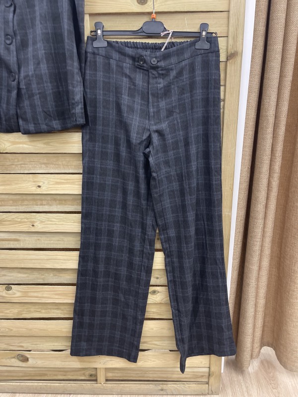 Pantalon cuadros Leti 2