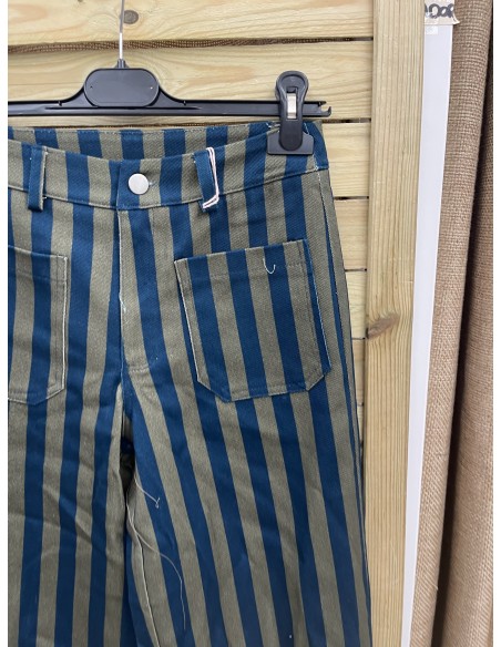 Pantalon Carol rayas con bolsillos delanteros