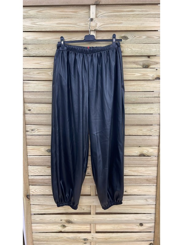 Pantalon bombacho efecto piel