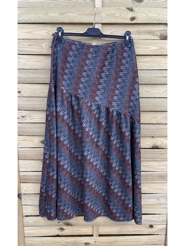 Falda zig zag corte diagonal en cadera 2