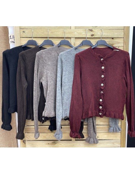 Rebeca con mini volante en bajo y puños