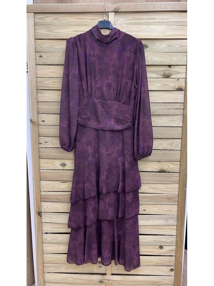 Vestido estampado de gasa con fajín y triple volante