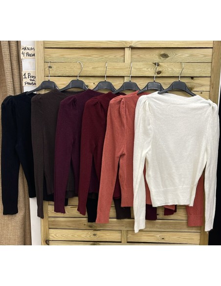 Jersey fino con vuelo en hombros