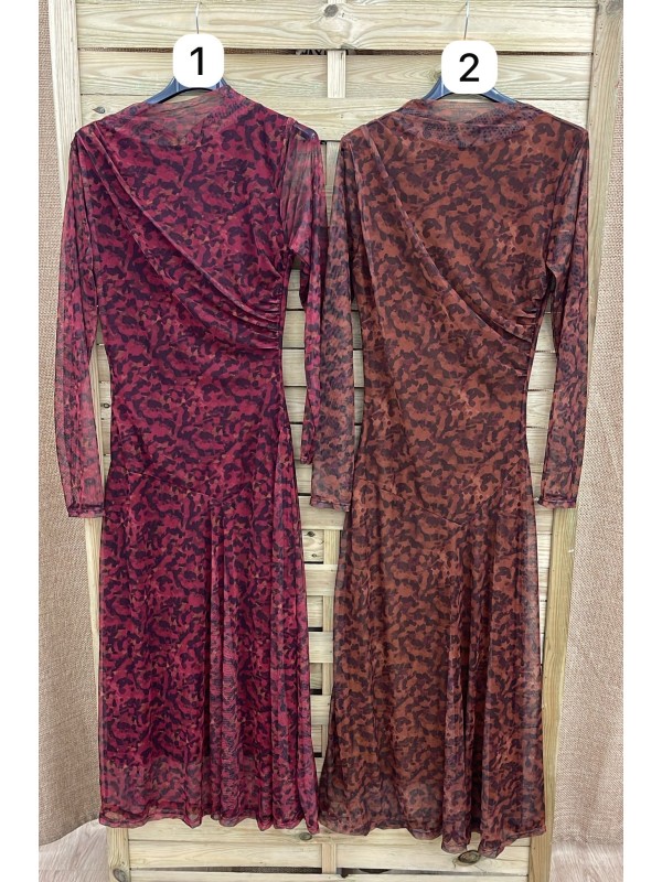 Vestido de tul con frunce lateral en cintura