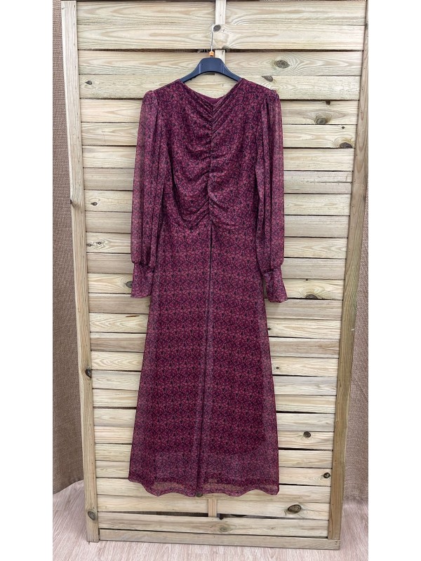 Vestido de tul con frunce vertical en pecho