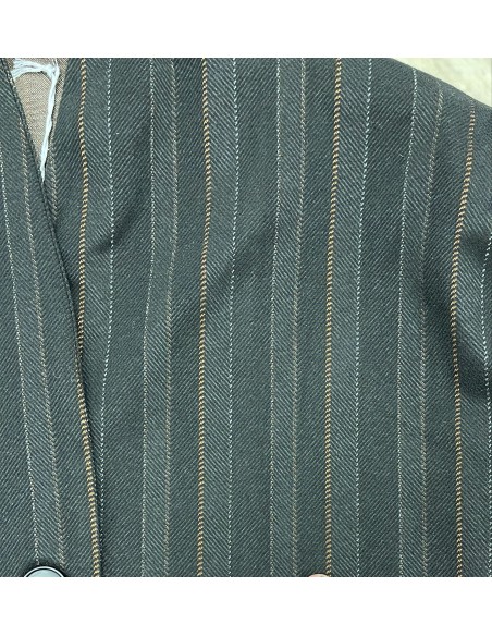 Chaqueta cuello mao y frunce en hombros Bruna