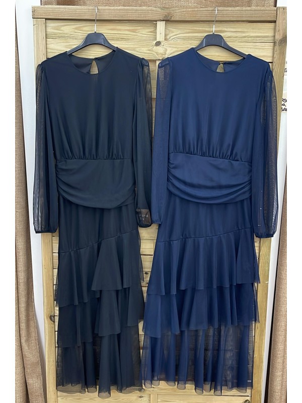 Vestido de tul liso con fajín y triple volante 2