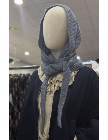 Bufanda de lana con gorro