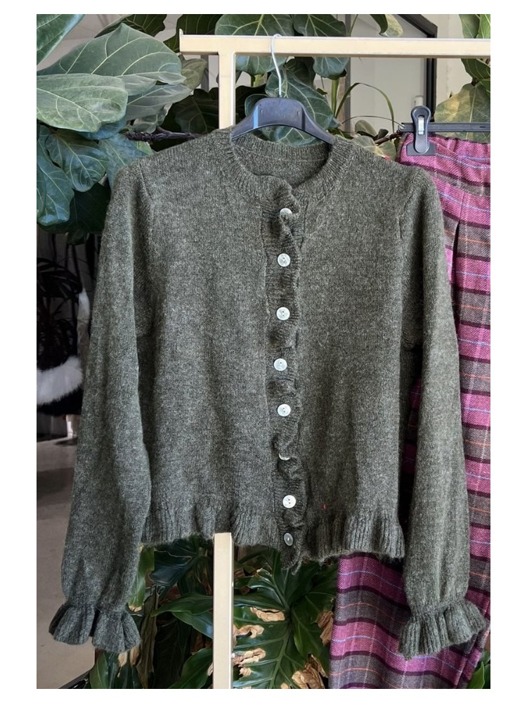 Rebeca con mini volante en bajo y puños