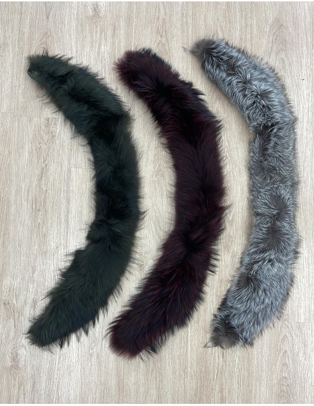 Cuello largo de pelo natural con pinza