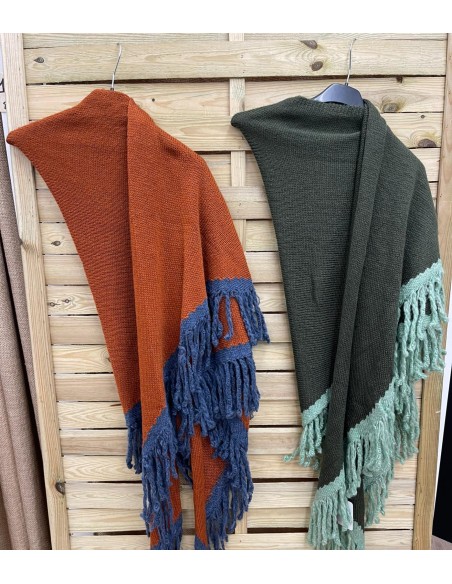 Poncho con flecos bicolor