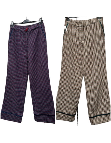 Pantalon pata de gallo con vivo