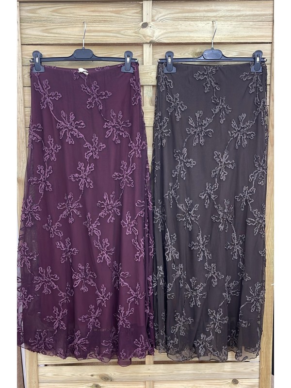 Falda midi tul con flores de terciopelo