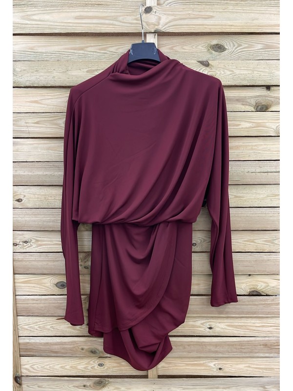 Vestido mini con falda cruzada y parte superior cerrada