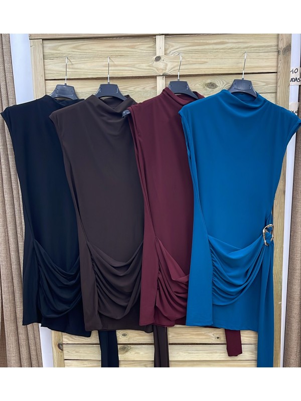 Vestido mini de sisa con cruce delantero