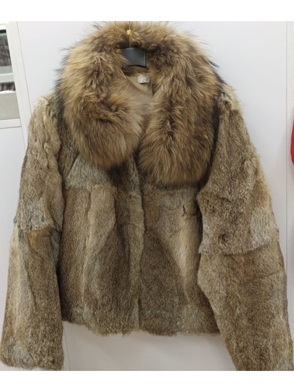 Abrigo de pelo natural con maxi cuello