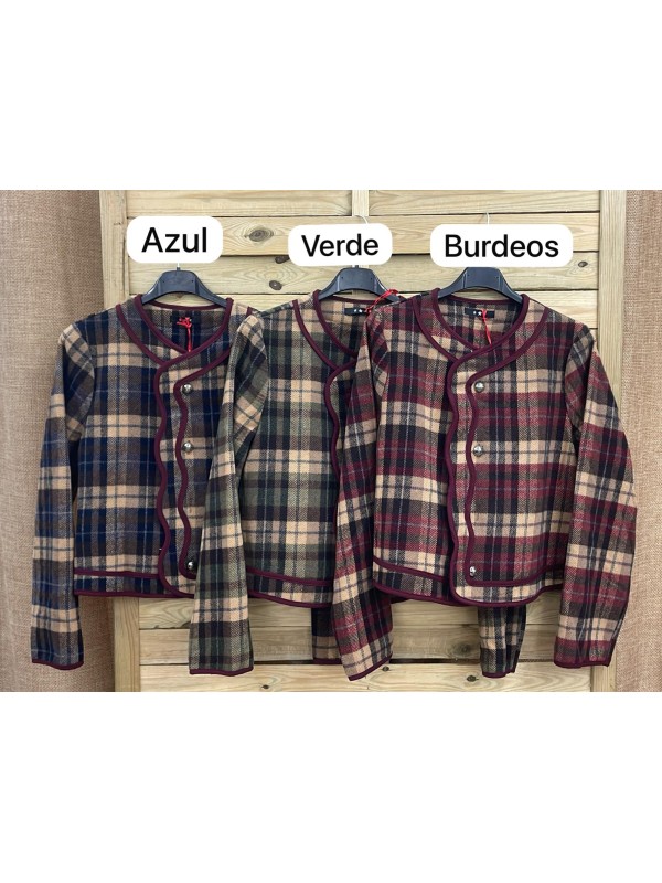 Chaqueta de cuadros con vivo ondulado burdeos
