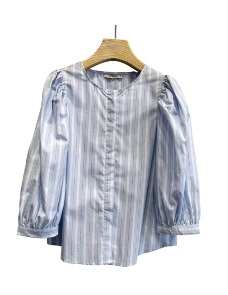 Camisa de rayas con manga francesa abullonada