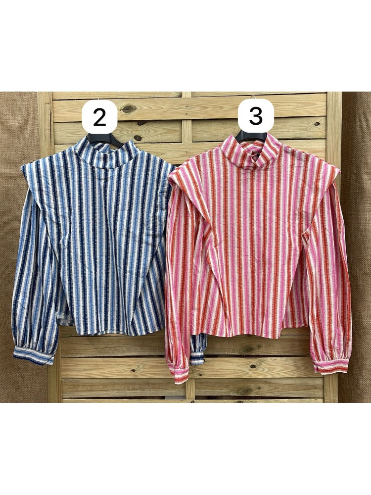 Camisa de rayitas bicolor con hombreras