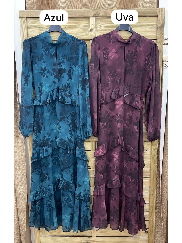 Vestido de gasa estampado con abertura en escote y triple volante en pico