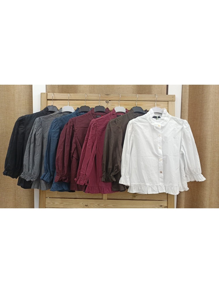 Camisa volantito en cuello y bajo con manga francesa fruncida