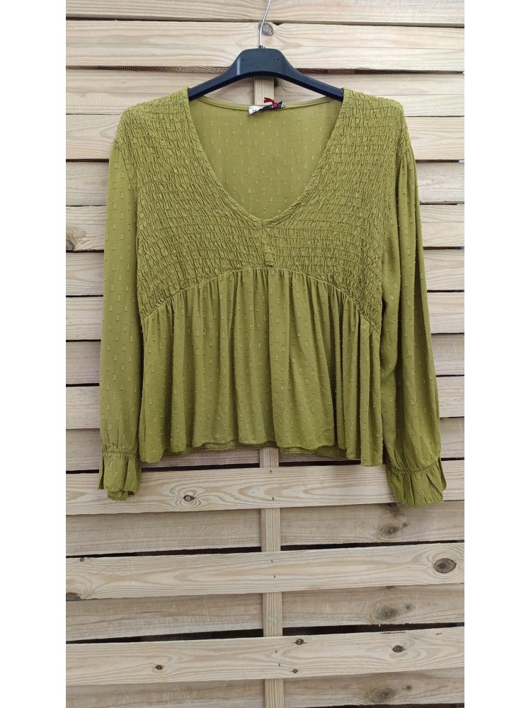 Camisa pico pecho fruncido hilitos plata