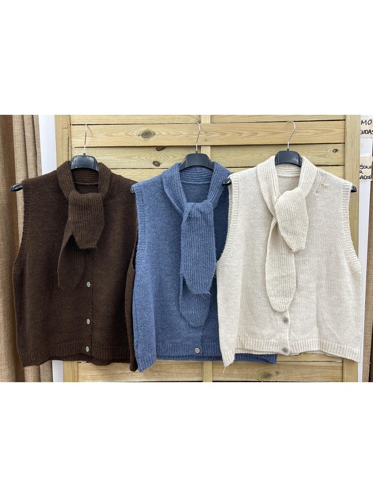 Chaleco con botones delanteros y nudo