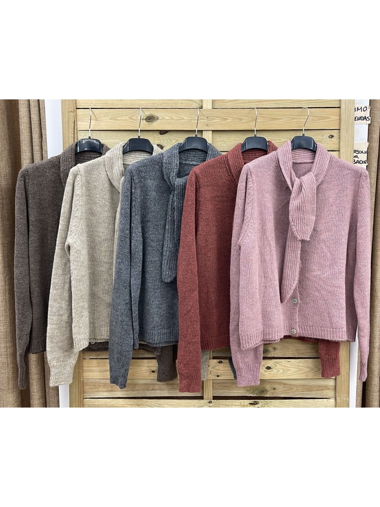 Jersey con botones delanteros y nudo