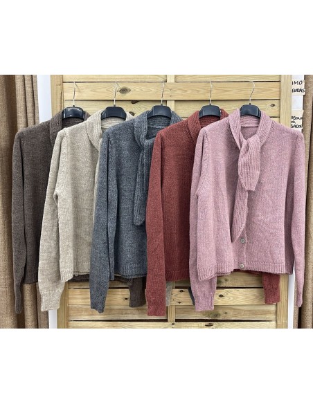 Jersey con botones delanteros y nudo