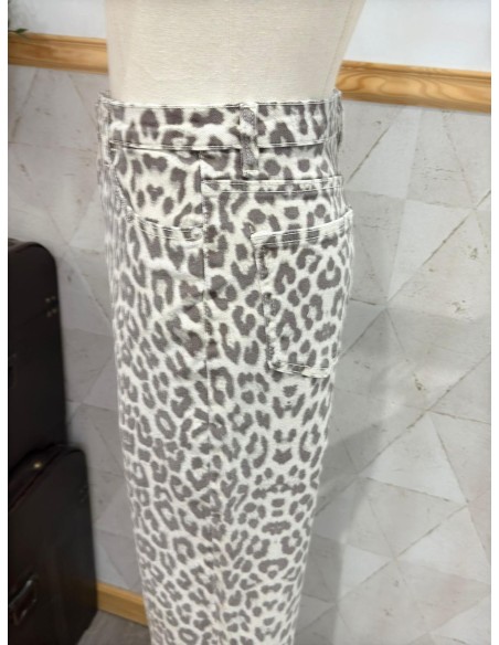 Jeans leopardo acampanado