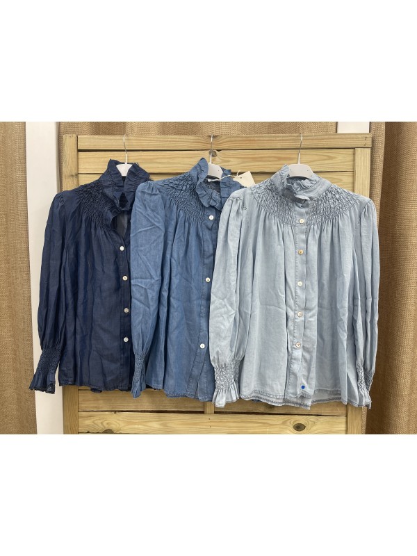 Camisa vaquera con cuello alto con frunce