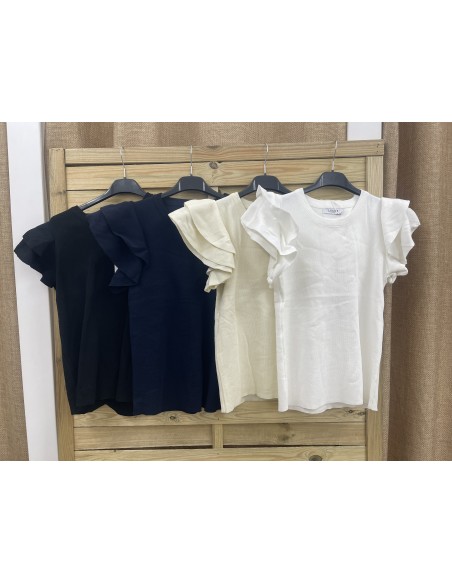 Top de punto con doble volante y cuello caja