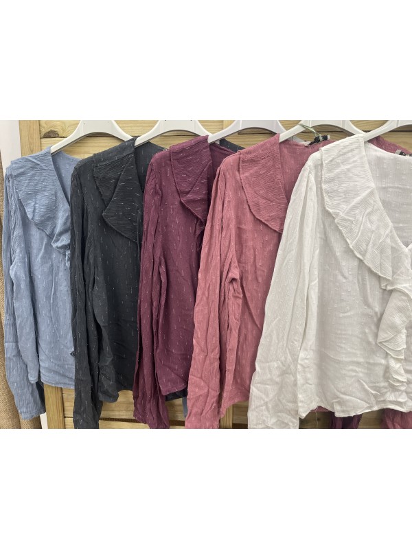 Camisa hilitos plata con volante delantero 2